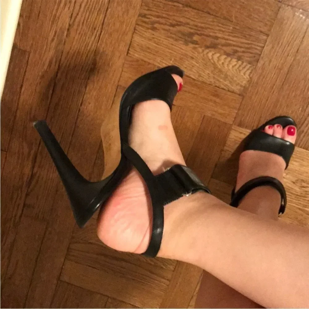 VINCE “Genna” High Heeled Sandals, size 7.5
